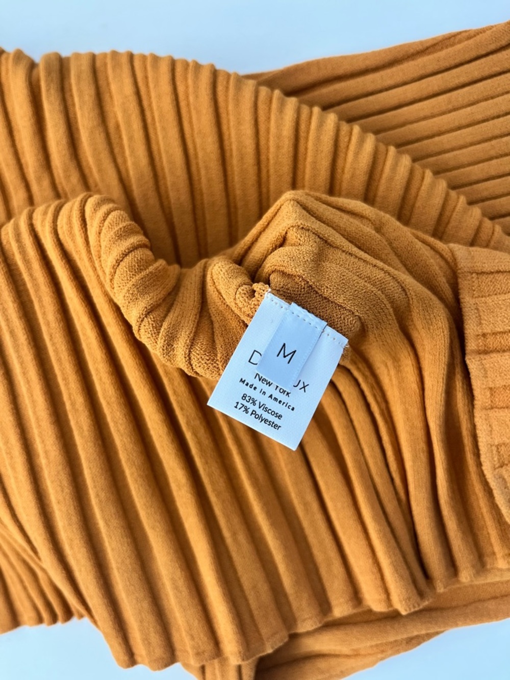 Deveaux New York Knit Dress - Picture 2 of 4